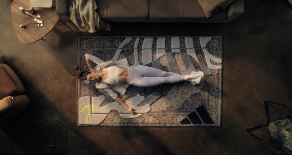 F25 - Adidas Supernova